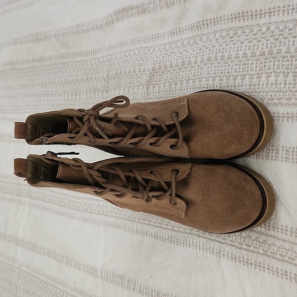 Blondo Genuine Leather Lace Up Ankle Boots Neutral Tan Brown READ DESCRIPTION - Picture 2 of 7